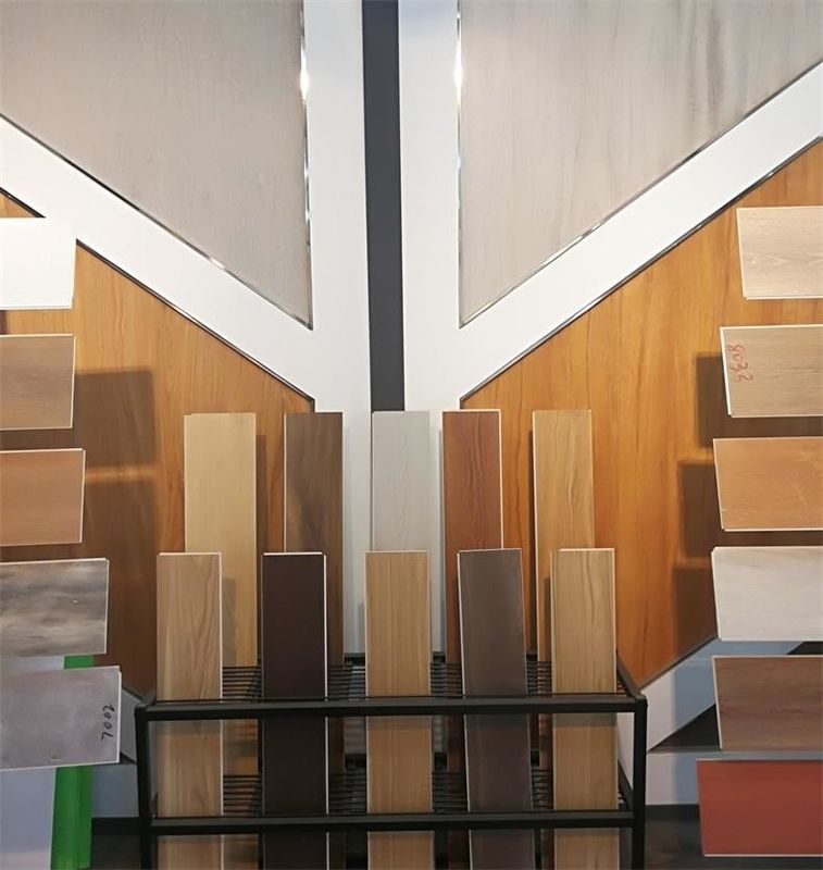 Uv Kaplama SPC Vinil Döşeme 5mm 6mm 8mm Uzm Çekirdekli Vinil Tahta