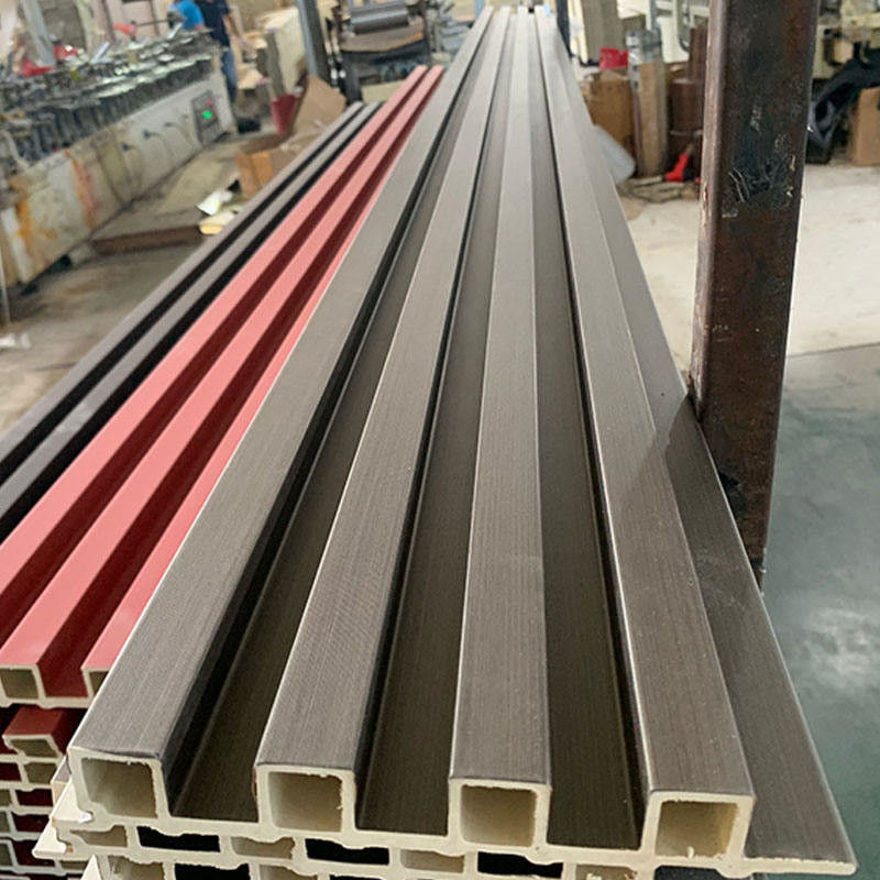 Modern Tarzı Ahşap Taneler Sabit Renkli Dekoratif WPC Duvar Paneli Oturma Odası İçin