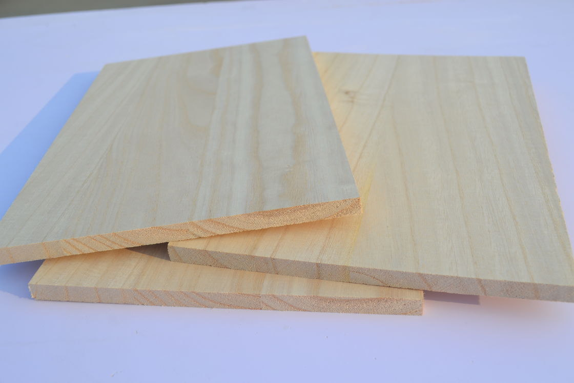 Özel Logo Katı Ahşap Duvar Tahtaları Çam Ahşabı Tahtaları Ahşap Katı Ahşap Duvar Paneli