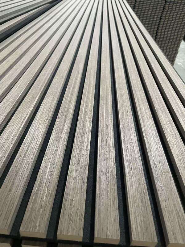 Sıcak satılan Akustik Paneller Ahşap Çubuklu Fluted Duvar Paneli Ev Dekorasyonu İç mekan ses geçirmez Duvar Panelleri