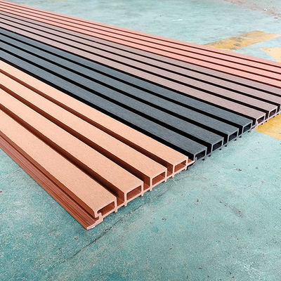 Dış Cephe Koekstrüzyon Panelleri İç PVC Dekorasyon Duvar Paneli Su Geçirmez Kompozit WPC Duvar Kaplaması